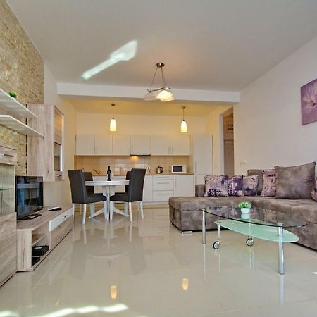 Apartment Dobrota Kotor Eksteriør billede