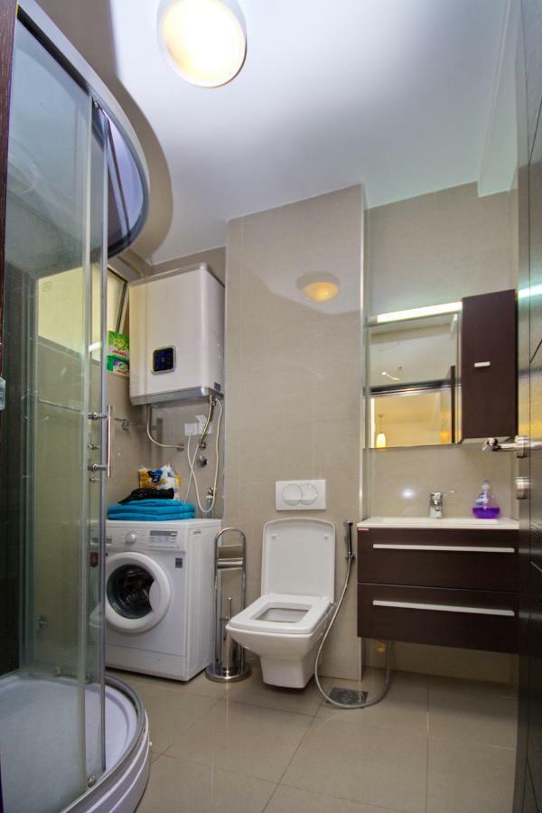 Apartment Dobrota Kotor Eksteriør billede