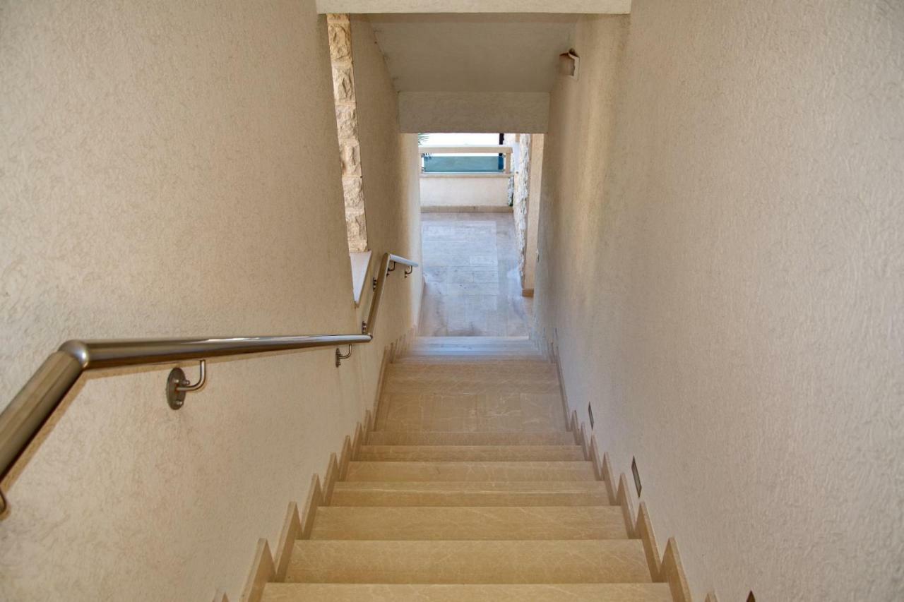 Apartment Dobrota Kotor Eksteriør billede