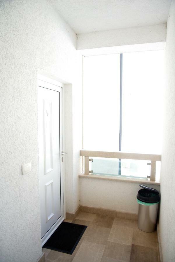 Apartment Dobrota Kotor Eksteriør billede